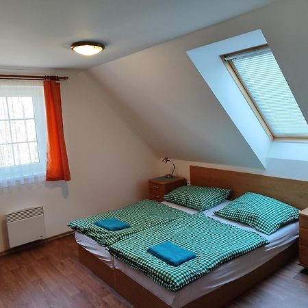 Chaty Kolodeje - Ubytovani U Reky V Soukromem Arealu-Orange Kolodeje nad Luznici Zewnętrze zdjęcie
